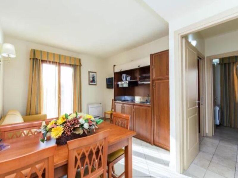 Hotel Regina Elena Ольбия Экстерьер фото