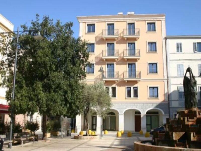 Hotel Regina Elena Ольбия Экстерьер фото
