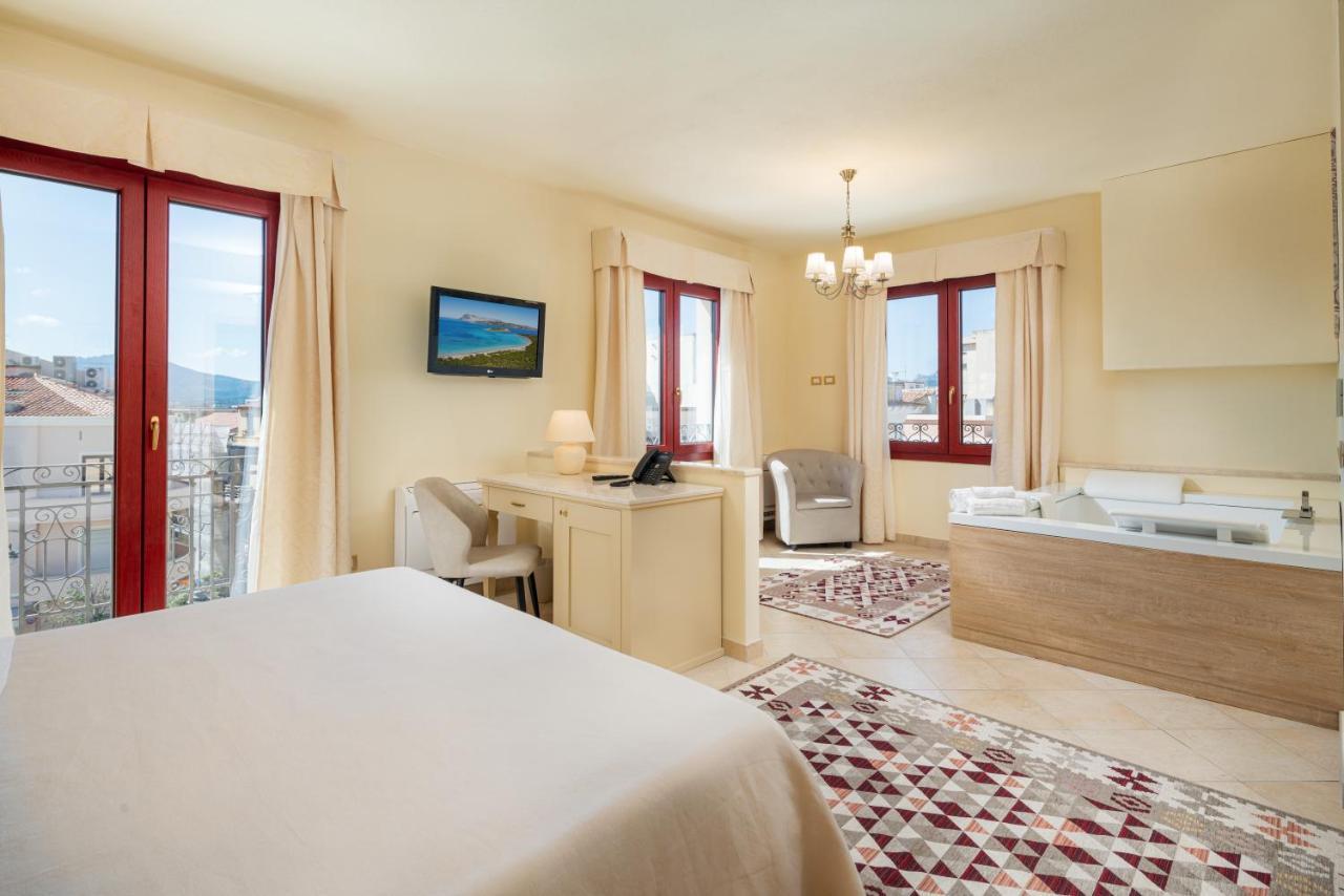 Hotel Regina Elena Ольбия Экстерьер фото